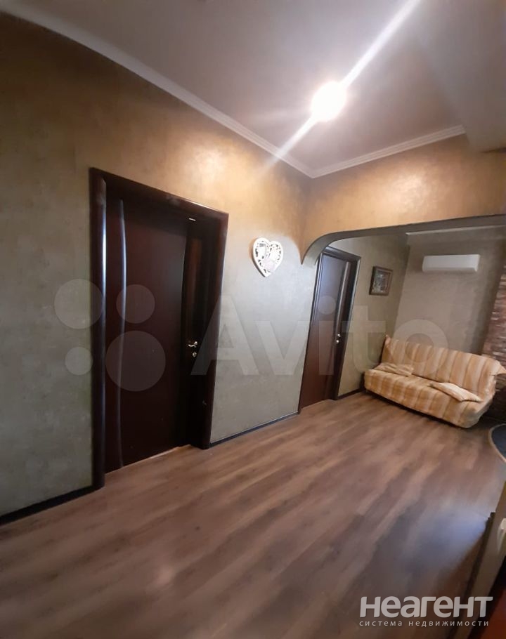 Продается 3-х комнатная квартира, 54 м²