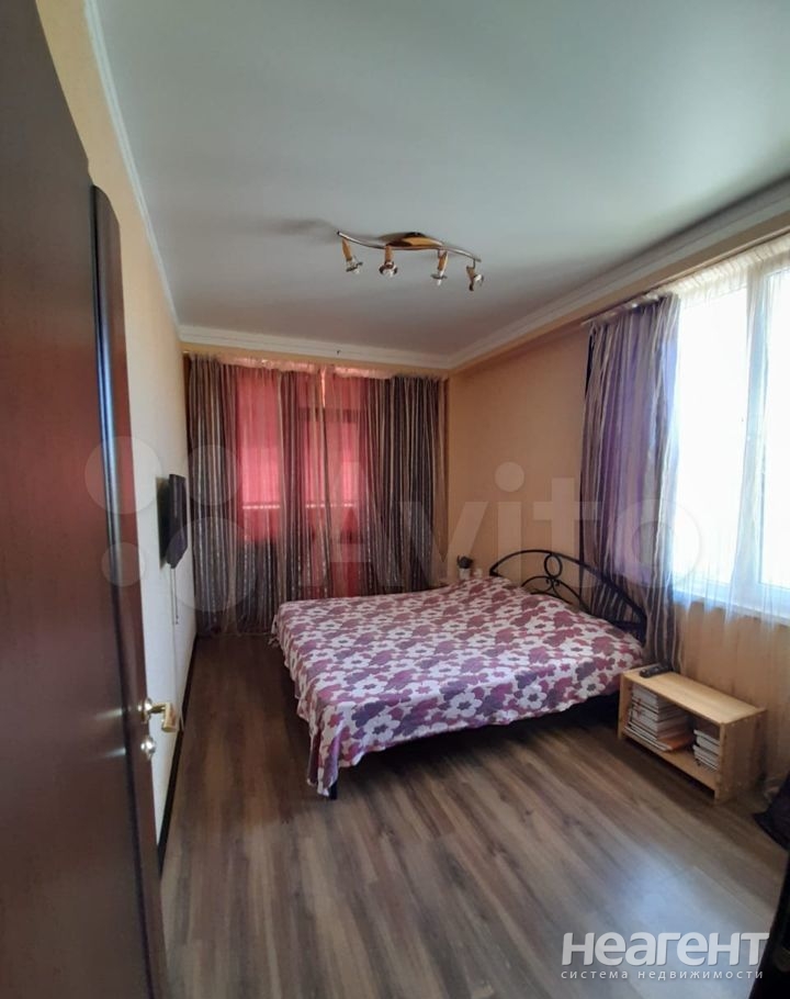 Продается 3-х комнатная квартира, 54 м²