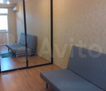 Продается 1-комнатная квартира, 39 м²