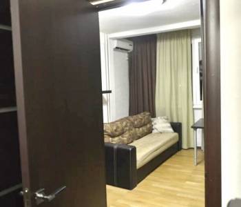 Продается 1-комнатная квартира, 18,3 м²