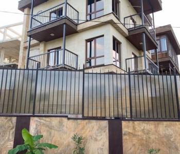 Продается Дом, 192 м²