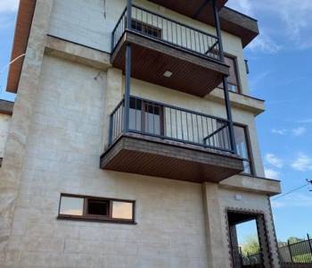 Продается Дом, 192 м²