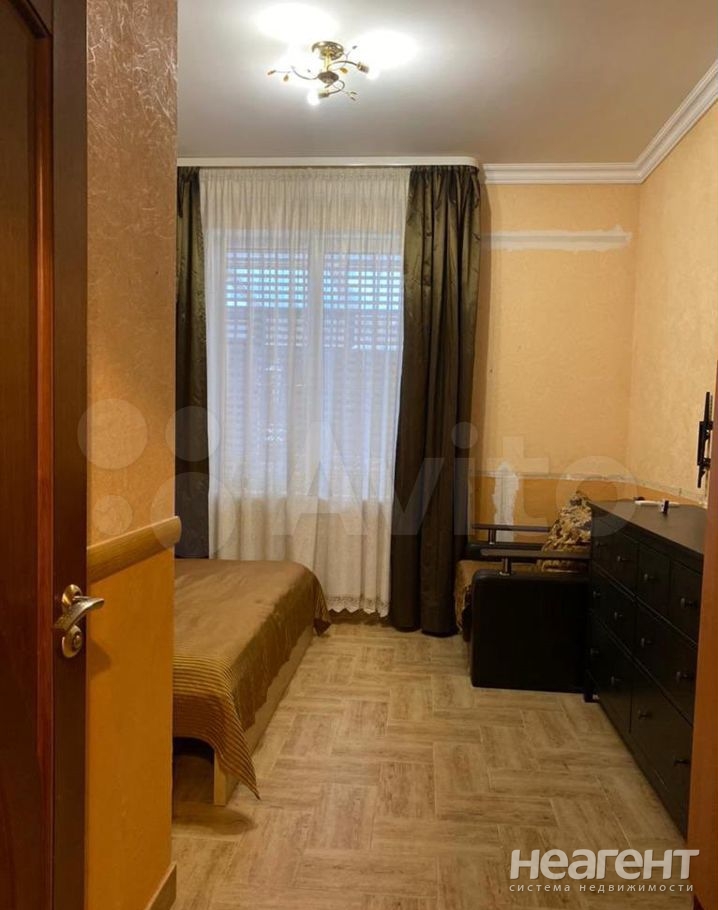 Продается Многокомнатная квартира, 131,3 м²