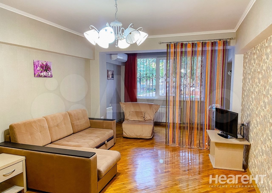 Сдается 2-х комнатная квартира, 80 м²