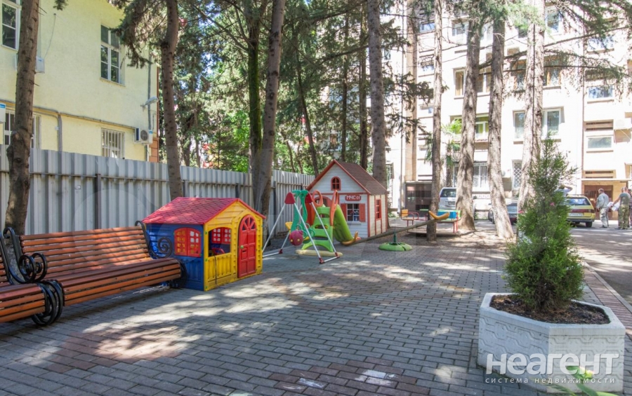 Сдается 2-х комнатная квартира, 80 м²