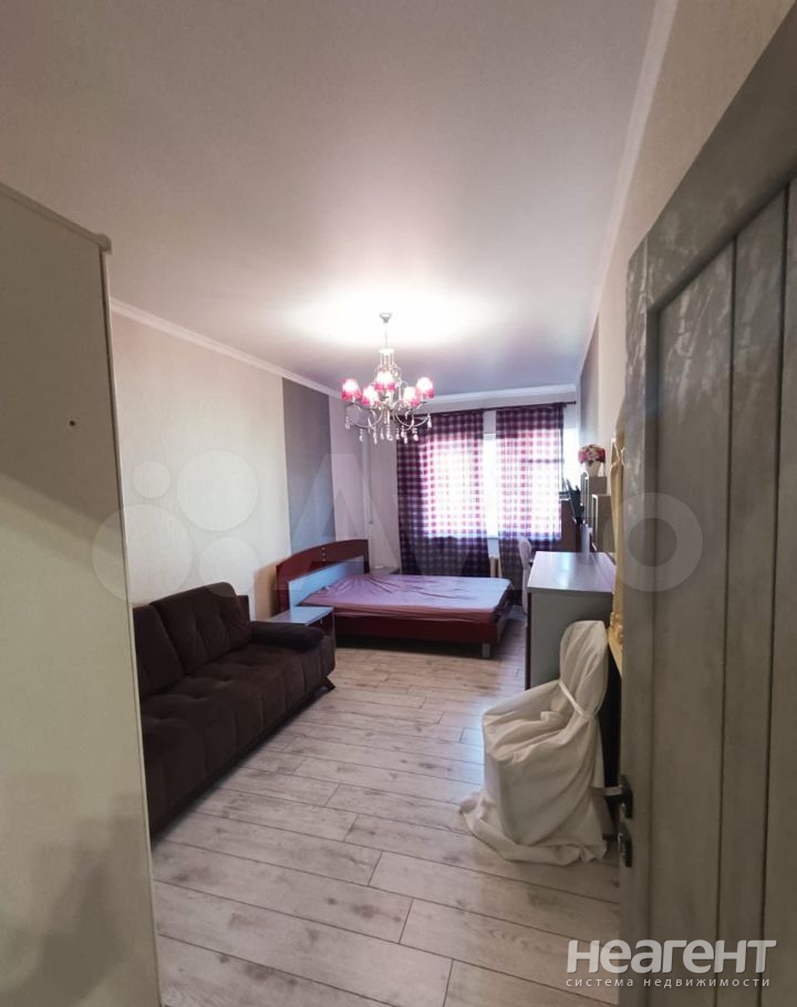 Сдается 2-х комнатная квартира, 65 м²