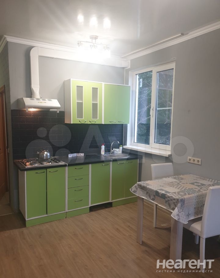 Сдается 1-комнатная квартира, 30 м²