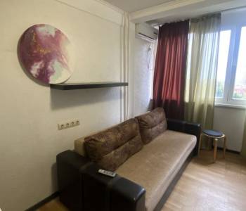 Продается 1-комнатная квартира, 18,3 м²