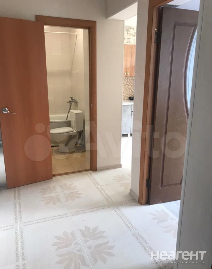 Продается 1-комнатная квартира, 36 м²