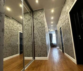 Сдается 2-х комнатная квартира, 66,1 м²