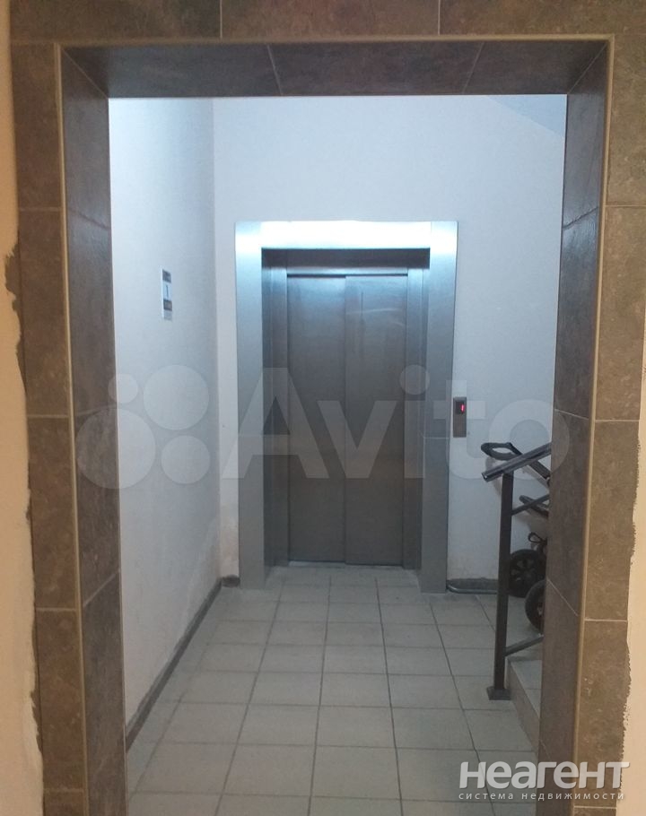 Продается 1-комнатная квартира, 41 м²