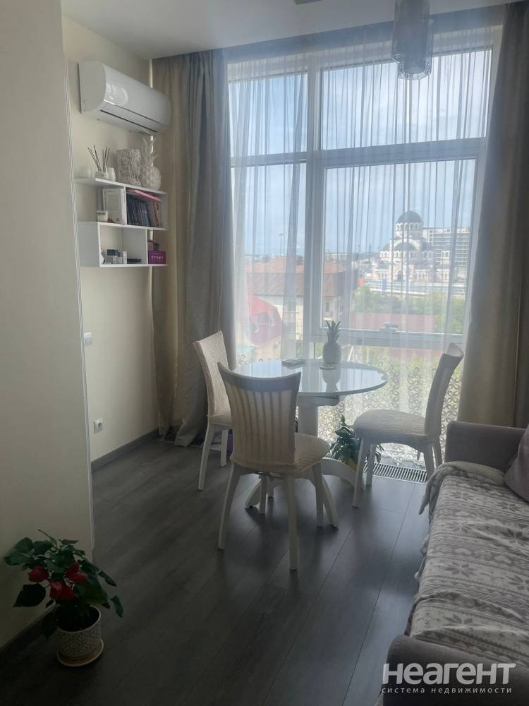 Продается 1-комнатная квартира, 38,6 м²