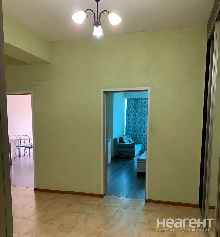 Сдается 2-х комнатная квартира, 70 м²