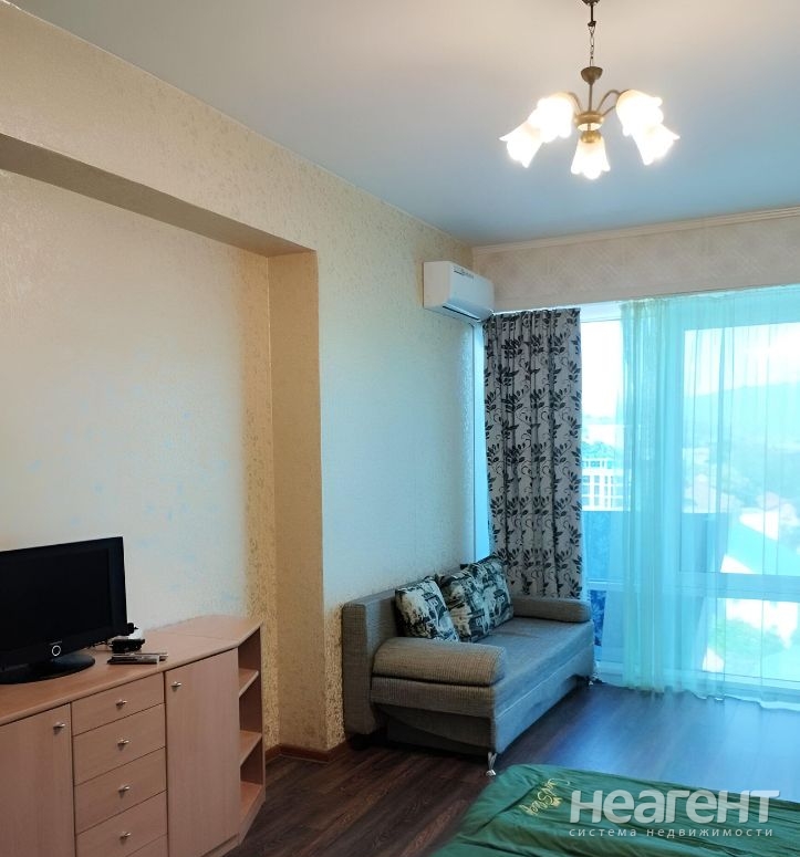 Сдается 2-х комнатная квартира, 70 м²