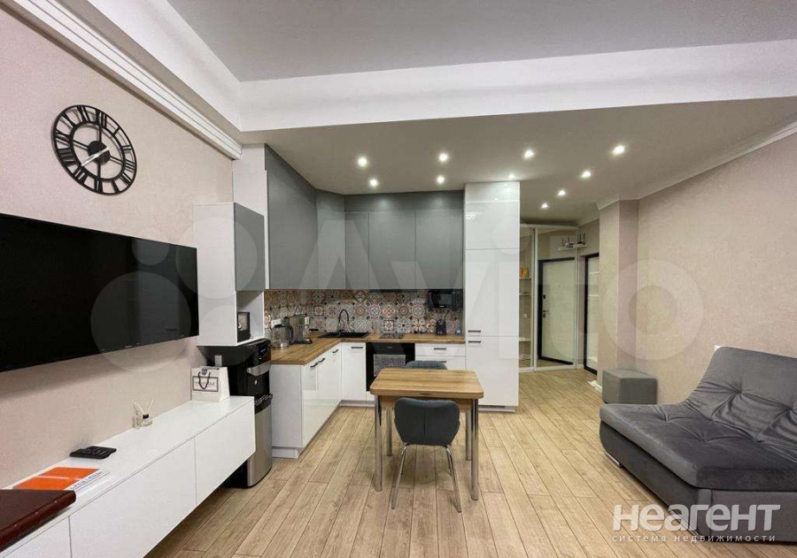 Продается 2-х комнатная квартира, 80 м²