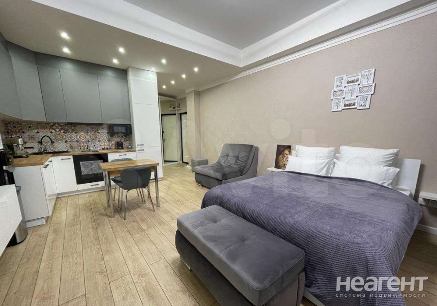 Продается 2-х комнатная квартира, 80 м²