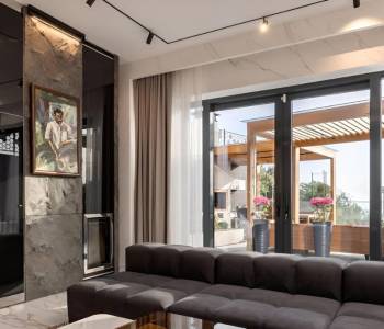 Продается Дом, 350 м²