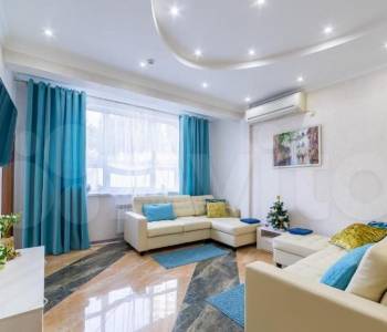 Сдается Многокомнатная квартира, 80 м²