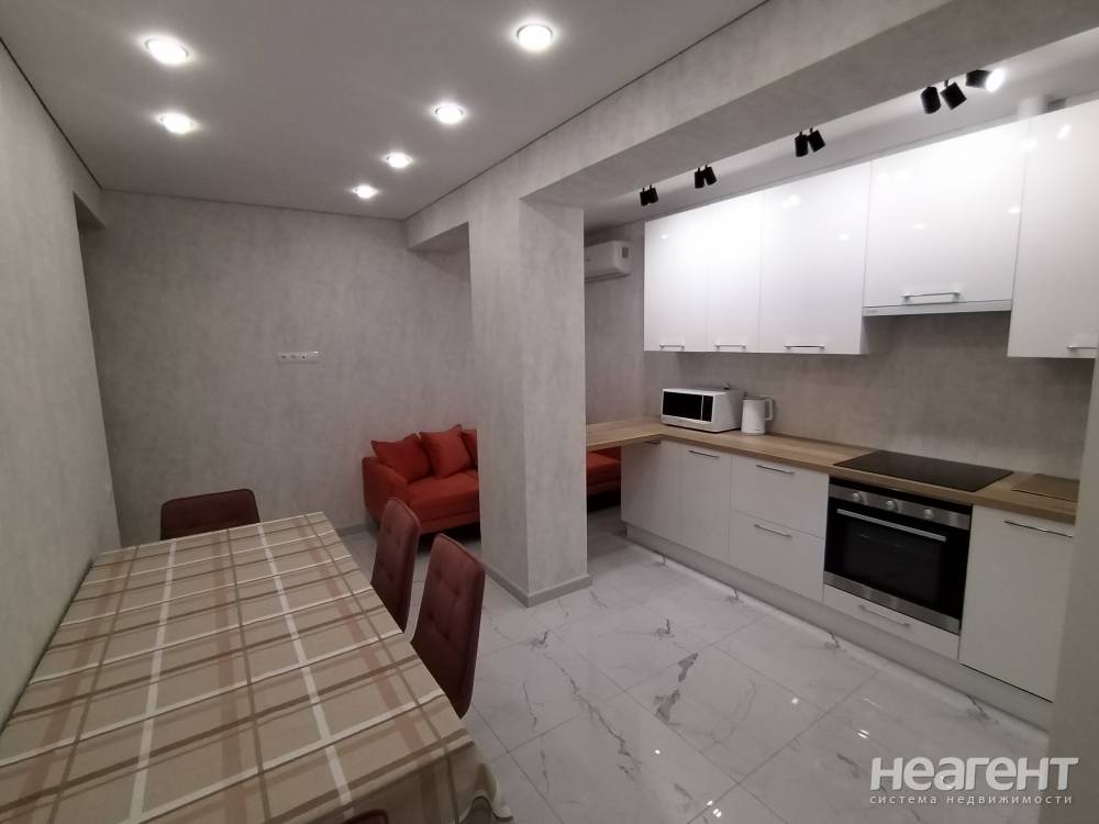 Продается 3-х комнатная квартира, 80 м²