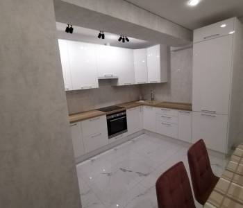 Продается 3-х комнатная квартира, 80 м²