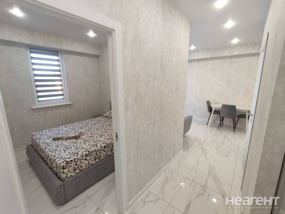 Продается 1-комнатная квартира, 38 м²