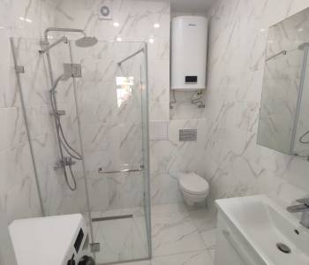 Продается 1-комнатная квартира, 38 м²