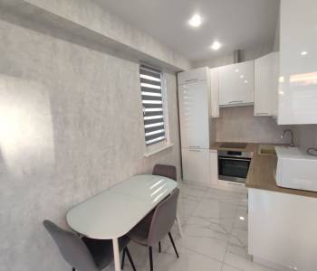 Продается 1-комнатная квартира, 38 м²