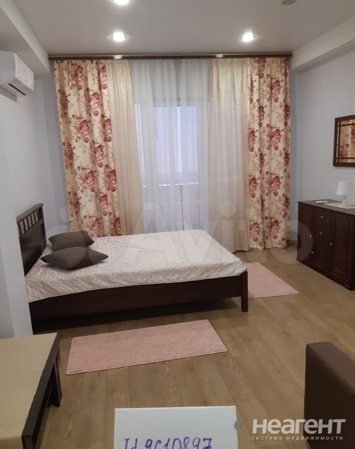 Сдается 1-комнатная квартира, 45 м²