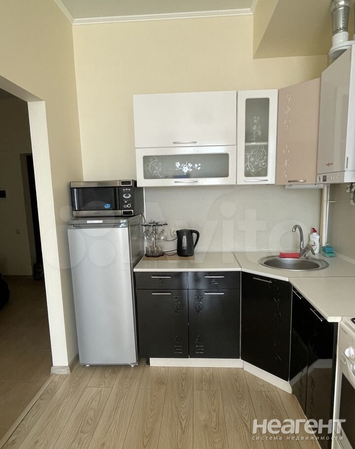 Сдается 1-комнатная квартира, 40 м²