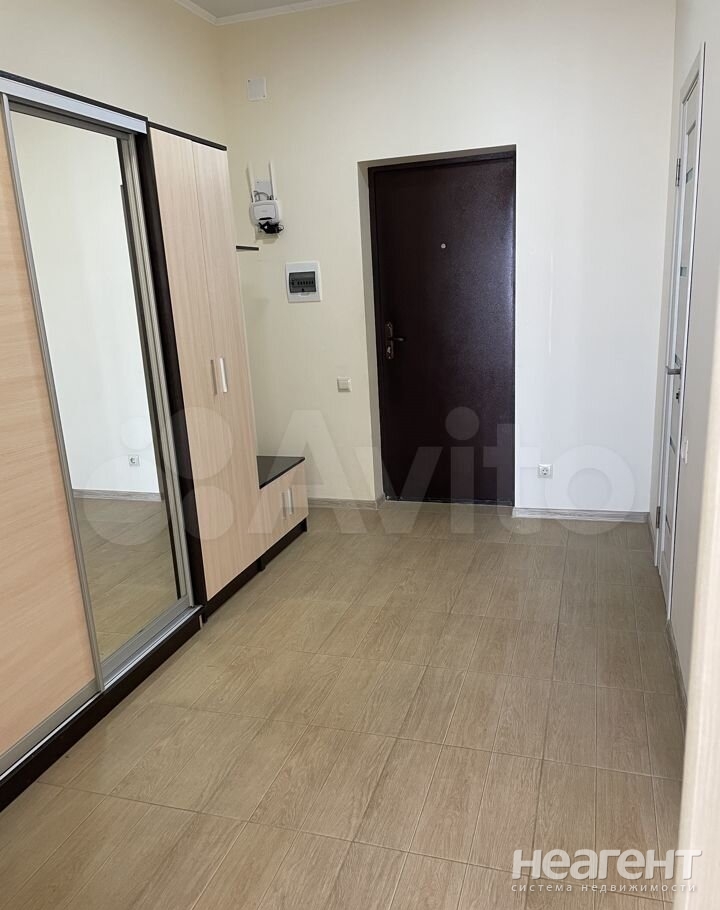 Сдается 1-комнатная квартира, 40 м²