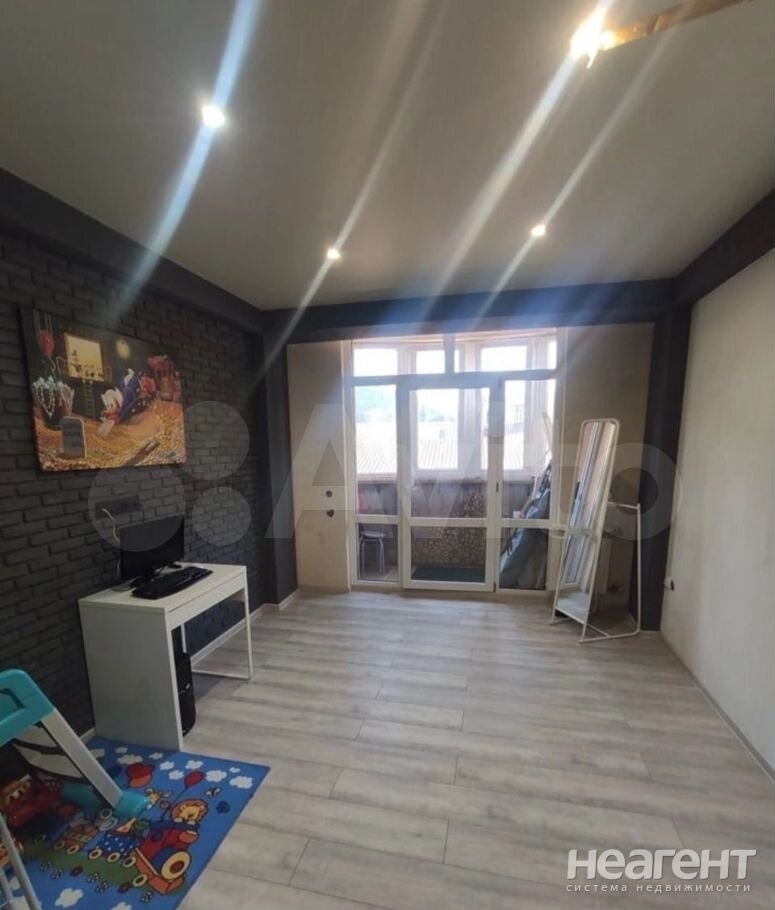 Продается 2-х комнатная квартира, 44 м²