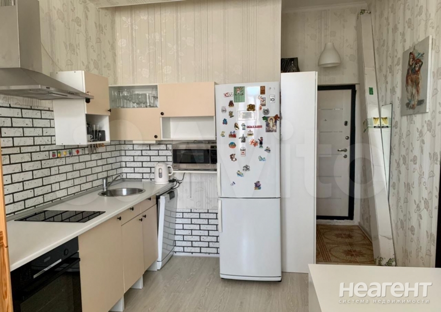 Продается 1-комнатная квартира, 51 м²