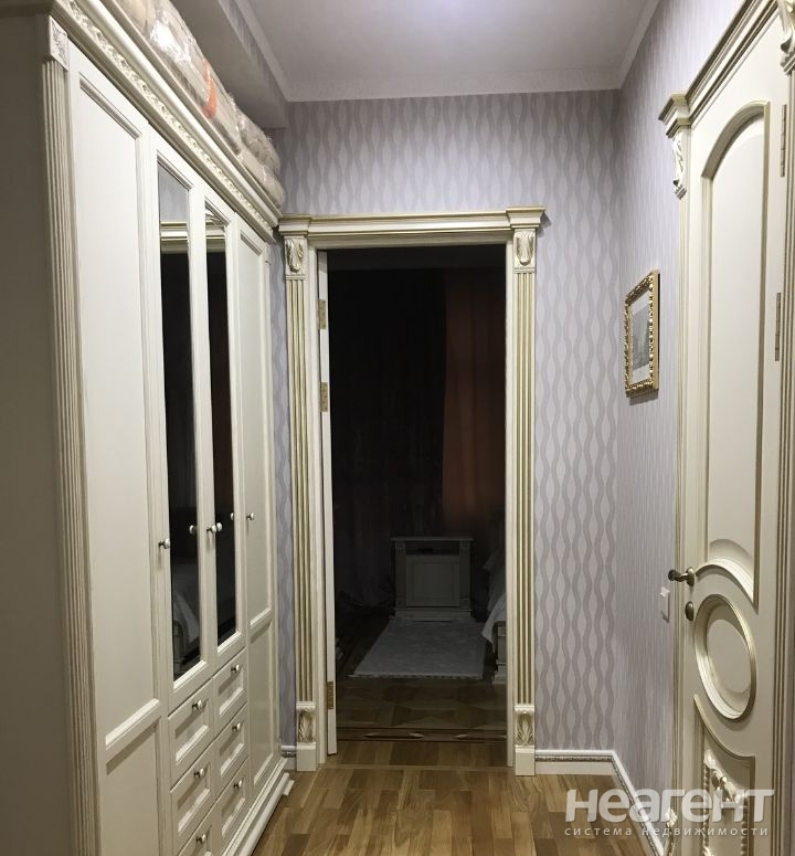 Сдается 2-х комнатная квартира, 88 м²