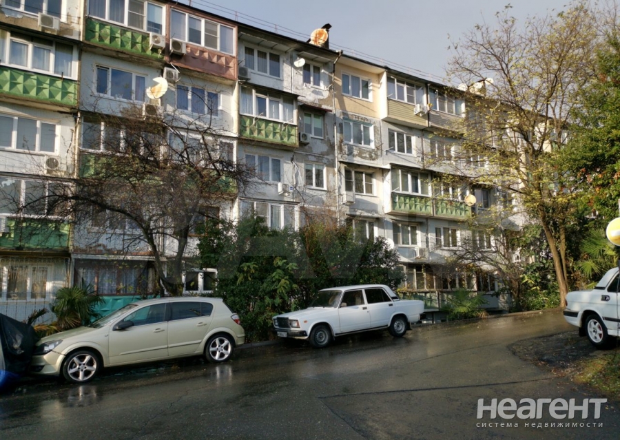 Продается 1-комнатная квартира, 28,4 м²