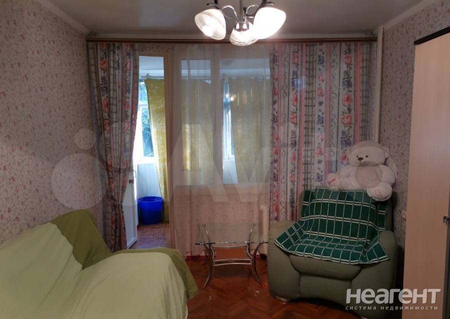 Продается 1-комнатная квартира, 28,4 м²