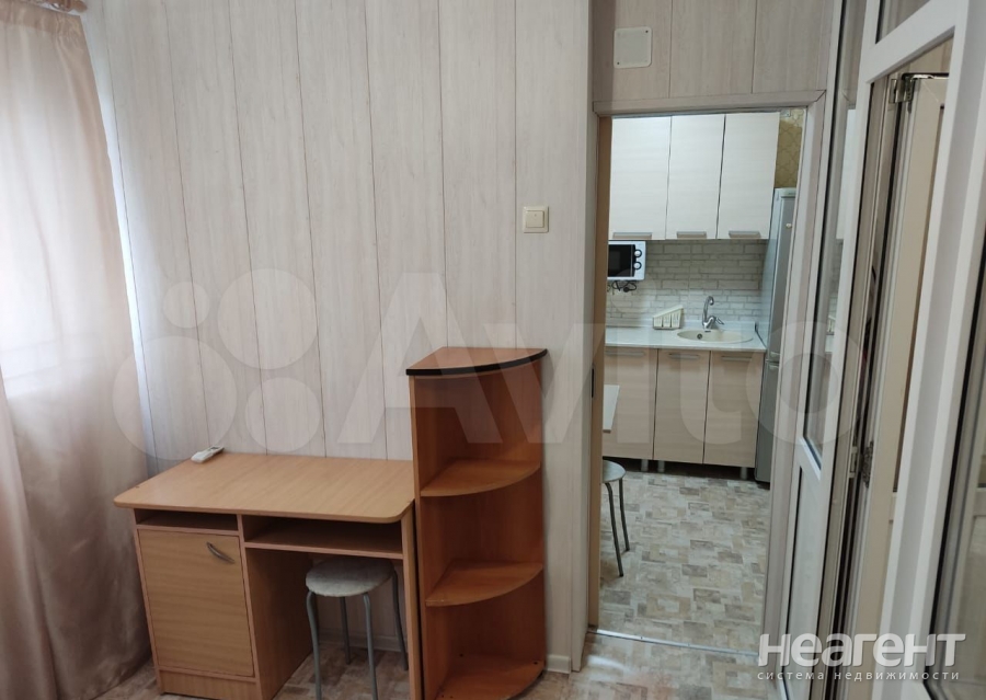 Продается 1-комнатная квартира, 32 м²