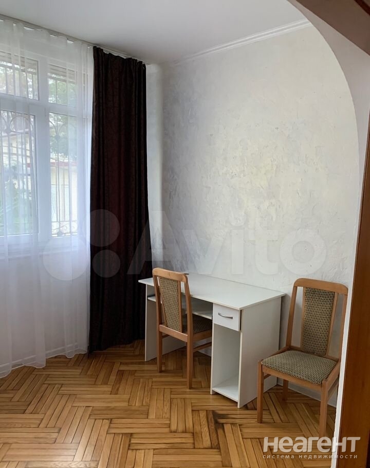 Продается 1-комнатная квартира, 32 м²