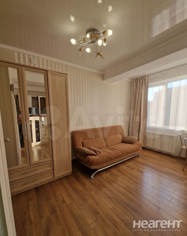 Сдается 1-комнатная квартира, 35 м²