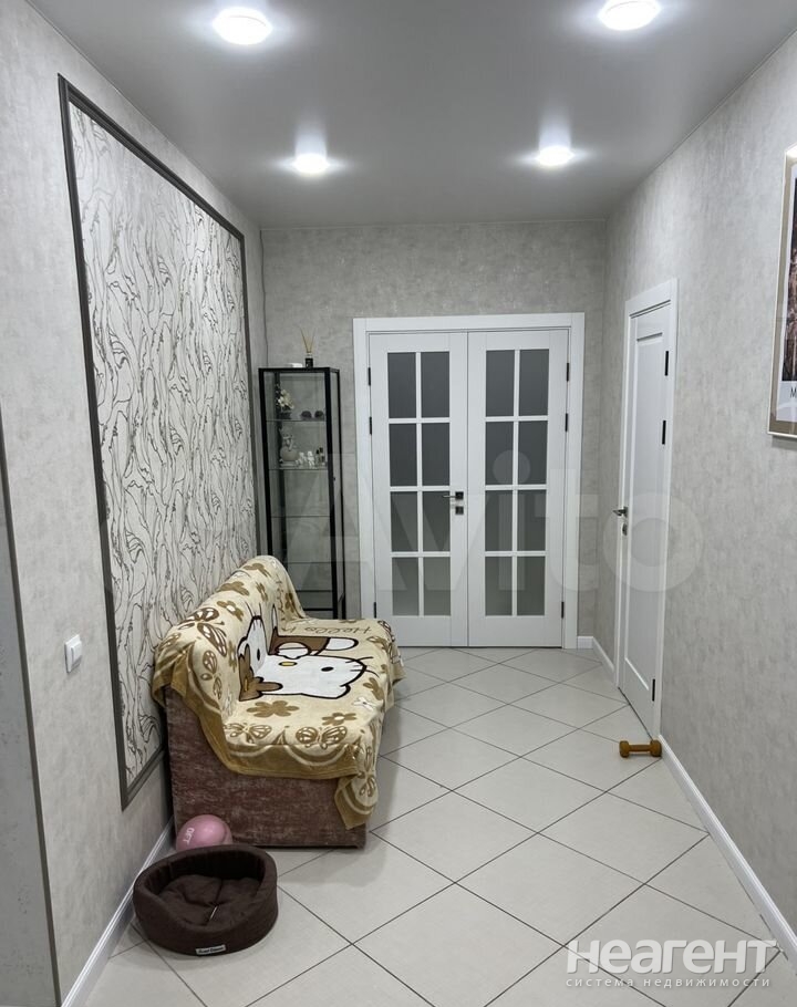 Продается 3-х комнатная квартира, 77 м²