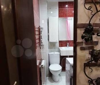 Продается 1-комнатная квартира, 38 м²