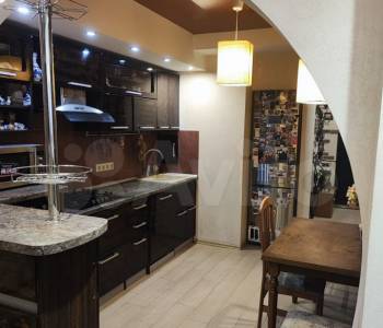 Продается 1-комнатная квартира, 38 м²