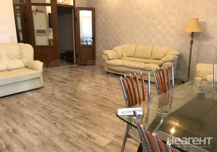 Сдается 2-х комнатная квартира, 70 м²