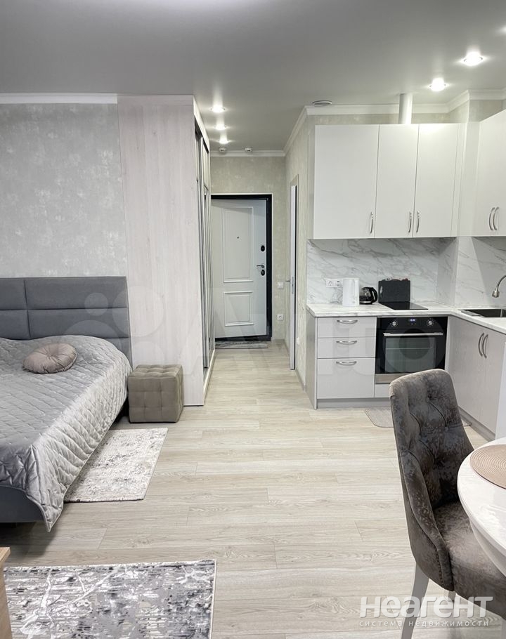 Продается 1-комнатная квартира, 38 м²