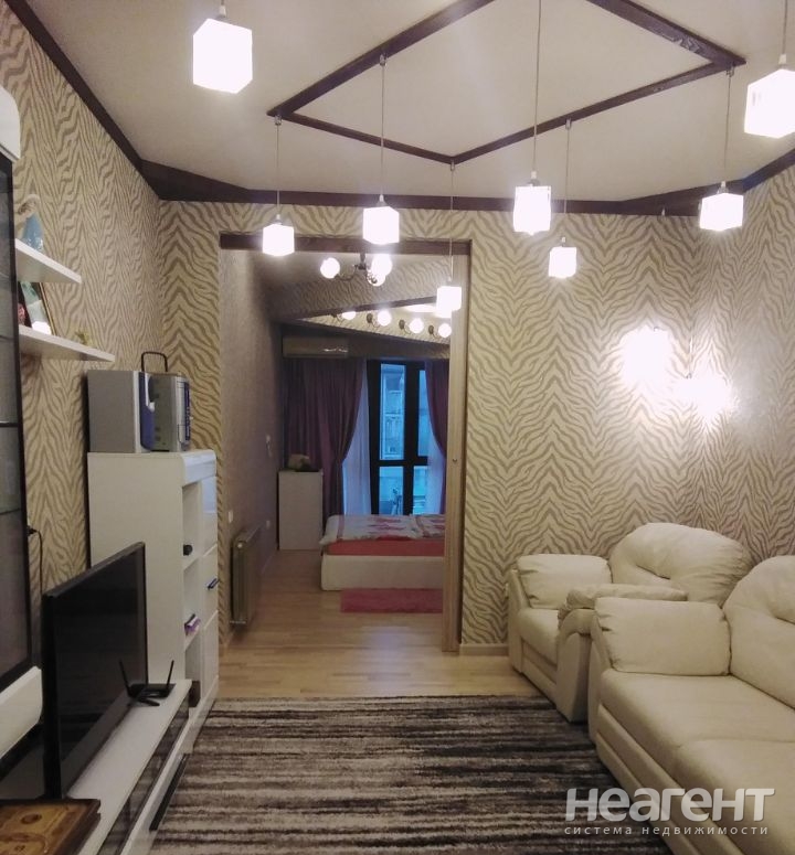 Продается 2-х комнатная квартира, 82 м²