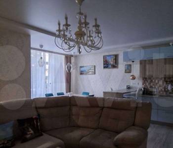 Продается 3-х комнатная квартира, 140 м²