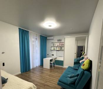 Продается Многокомнатная квартира, 121 м²