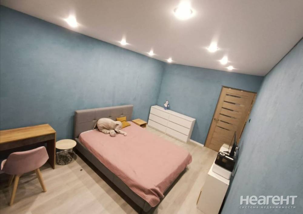 Сдается 2-х комнатная квартира, 65 м²