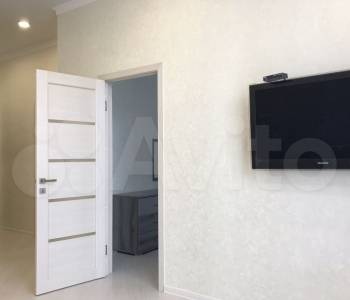 Продается 1-комнатная квартира, 35 м²