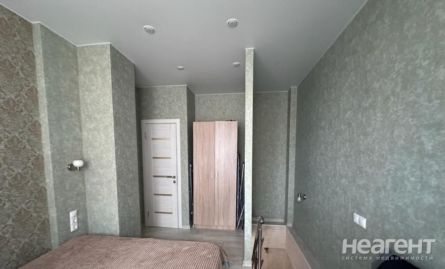 Продается 1-комнатная квартира, 30 м²