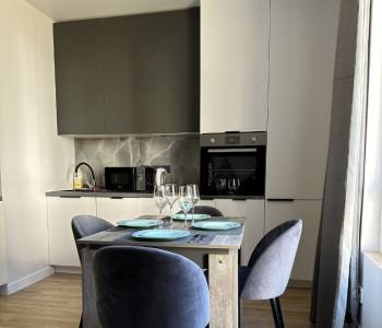 Продается 1-комнатная квартира, 41 м²